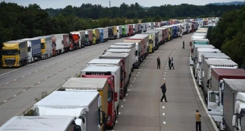 грузовики для мигрантов